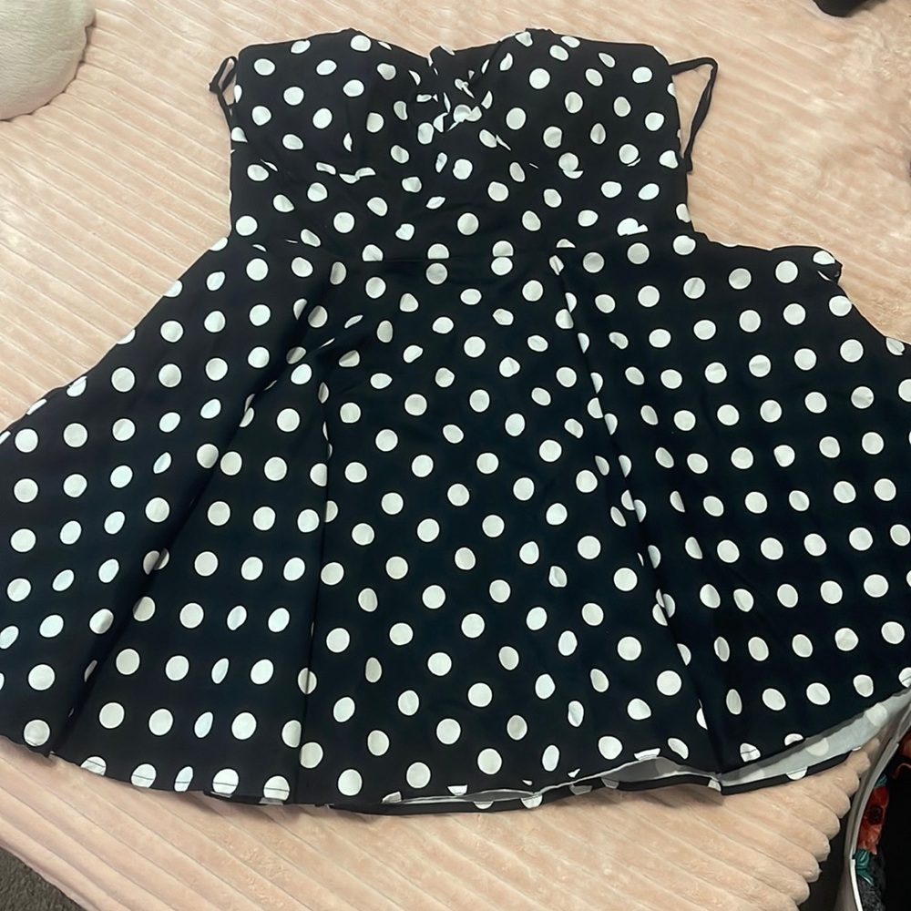 Strapless polka dots dress